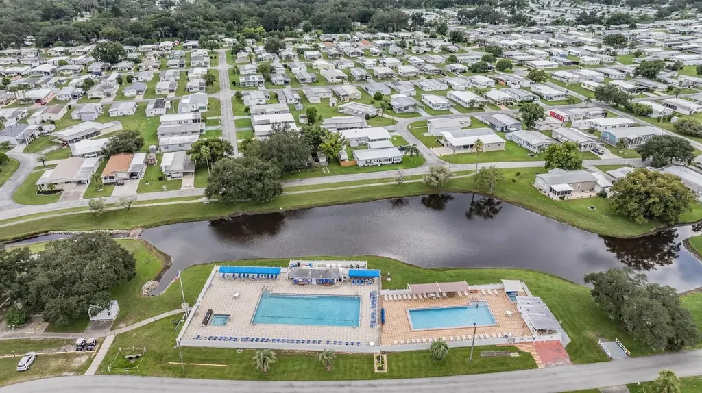 36934 Beth Avenue Zephyrhills FL 33542