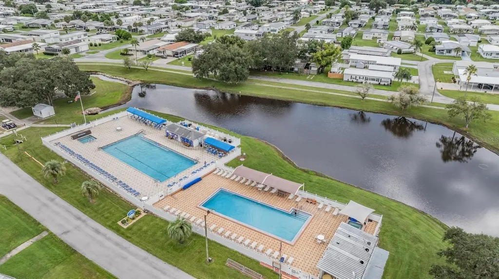 36934 Beth Avenue Zephyrhills FL 33542