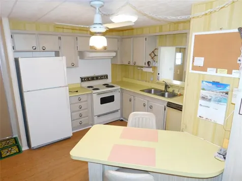 36934 Beth Avenue Zephyrhills FL 33542