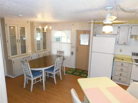 36934 Beth Avenue Zephyrhills FL 33542