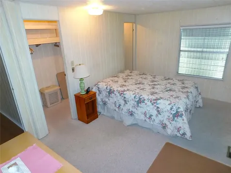 36934 Beth Avenue Zephyrhills FL 33542