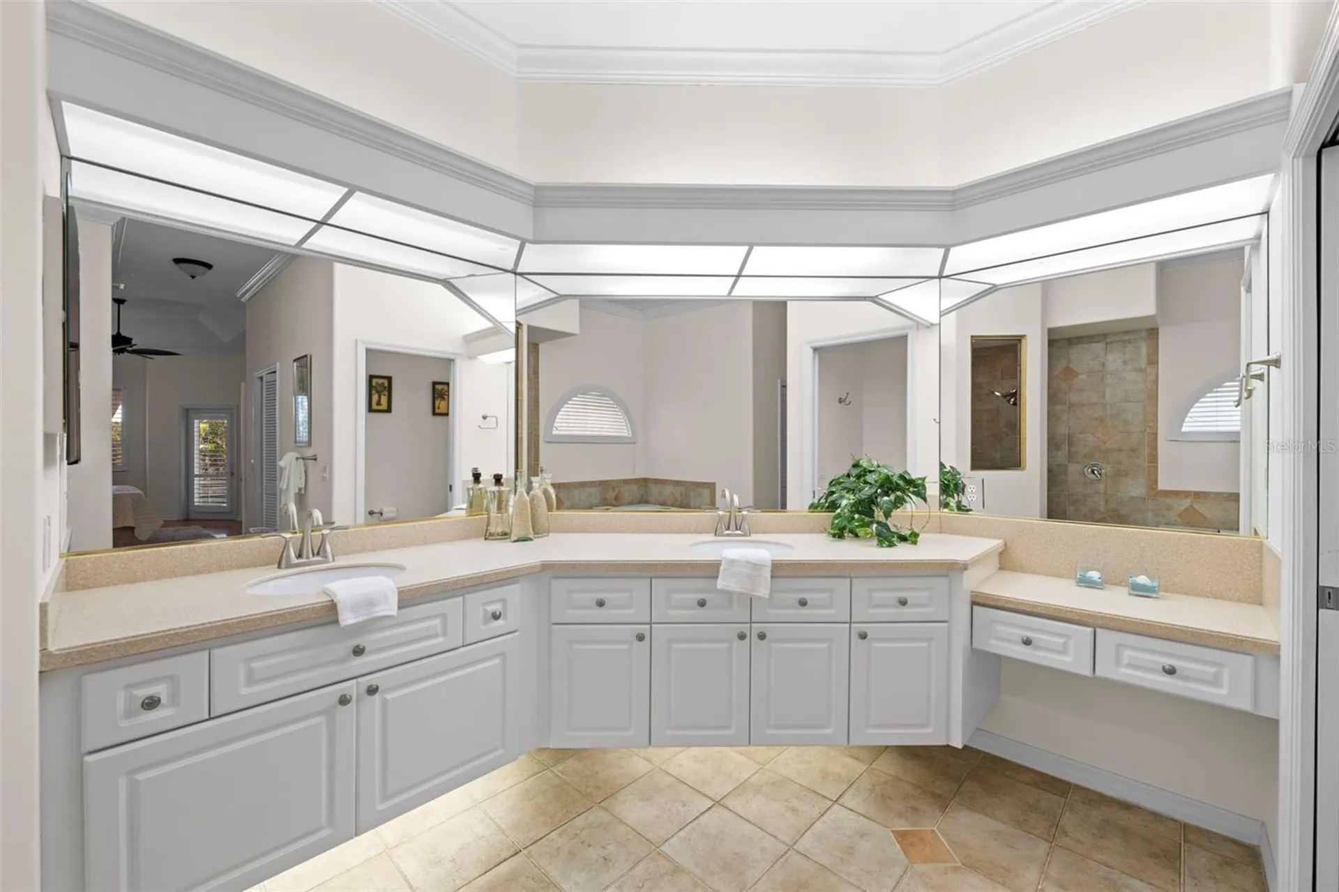 8809 Havenridge Drive Sarasota FL 34238