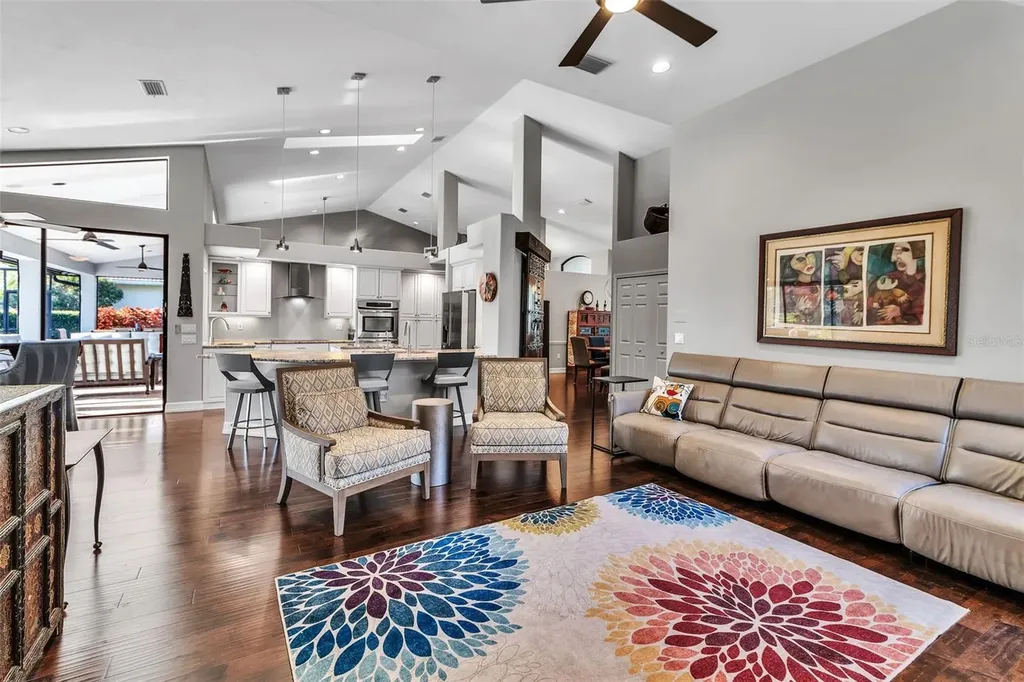 8455 Woodbriar Drive Sarasota FL 34238