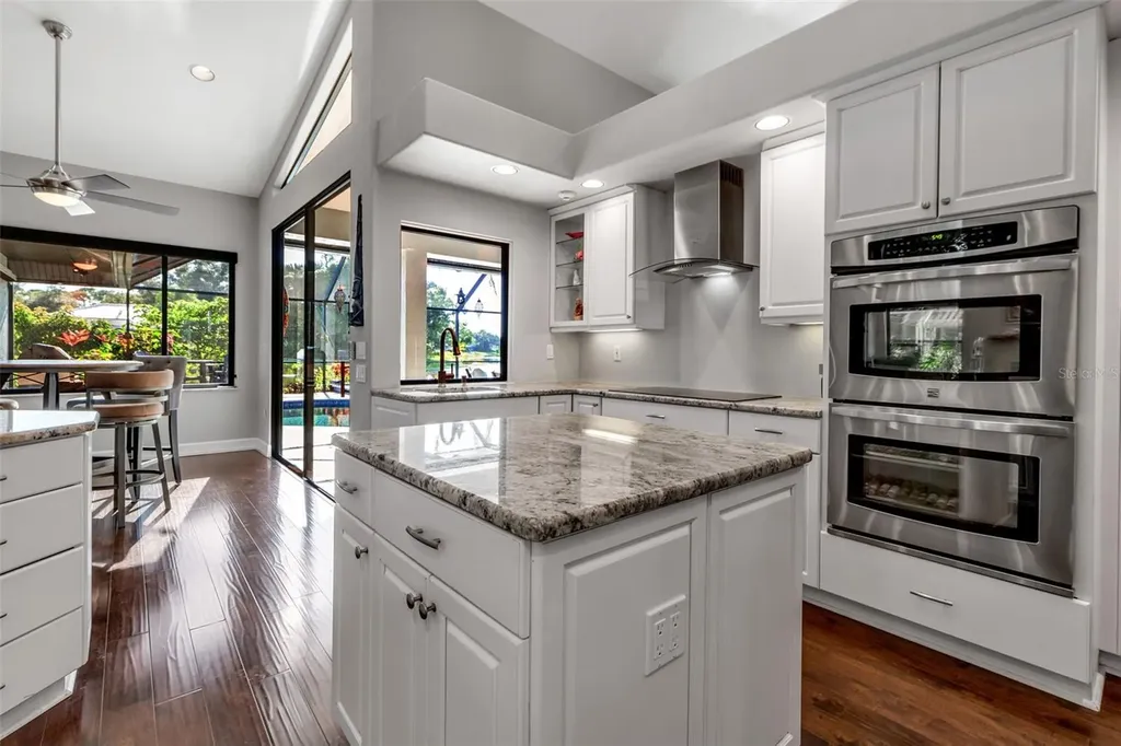 8455 Woodbriar Drive Sarasota FL 34238