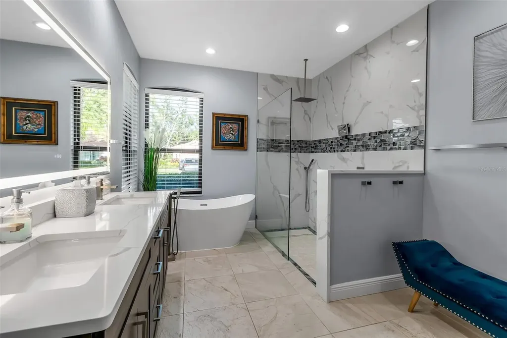 8455 Woodbriar Drive Sarasota FL 34238