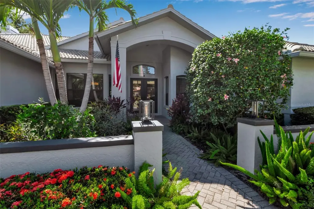 8455 Woodbriar Drive Sarasota FL 34238