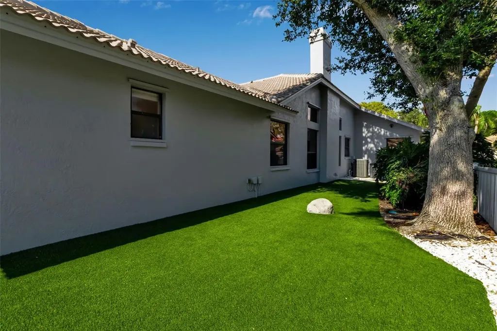 8455 Woodbriar Drive Sarasota FL 34238