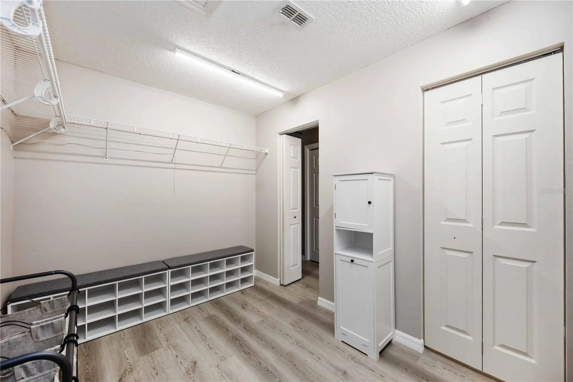 4518 Dover Street Circle E Bradenton FL 34203