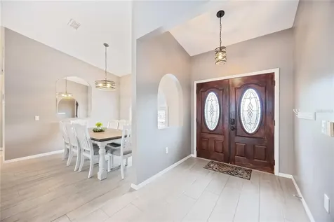 4518 Dover Street Circle E Bradenton FL 34203