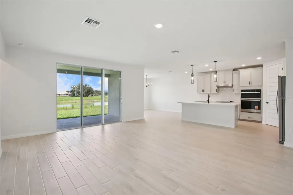 1754 Draughton Place Zephyrhills FL 33541