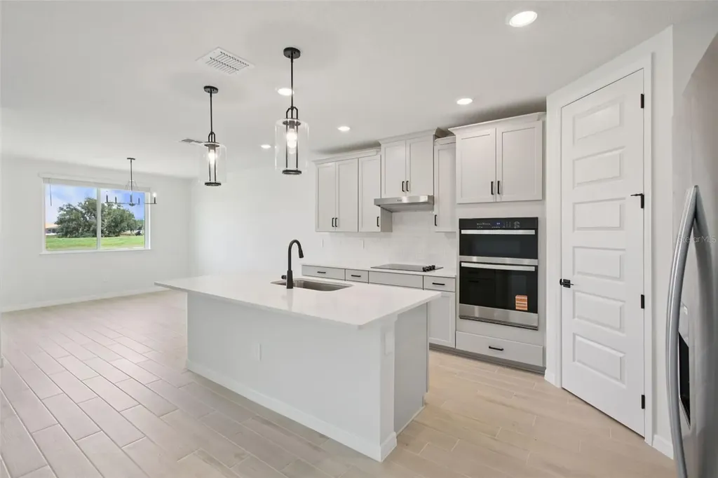 1754 Draughton Place Zephyrhills FL 33541