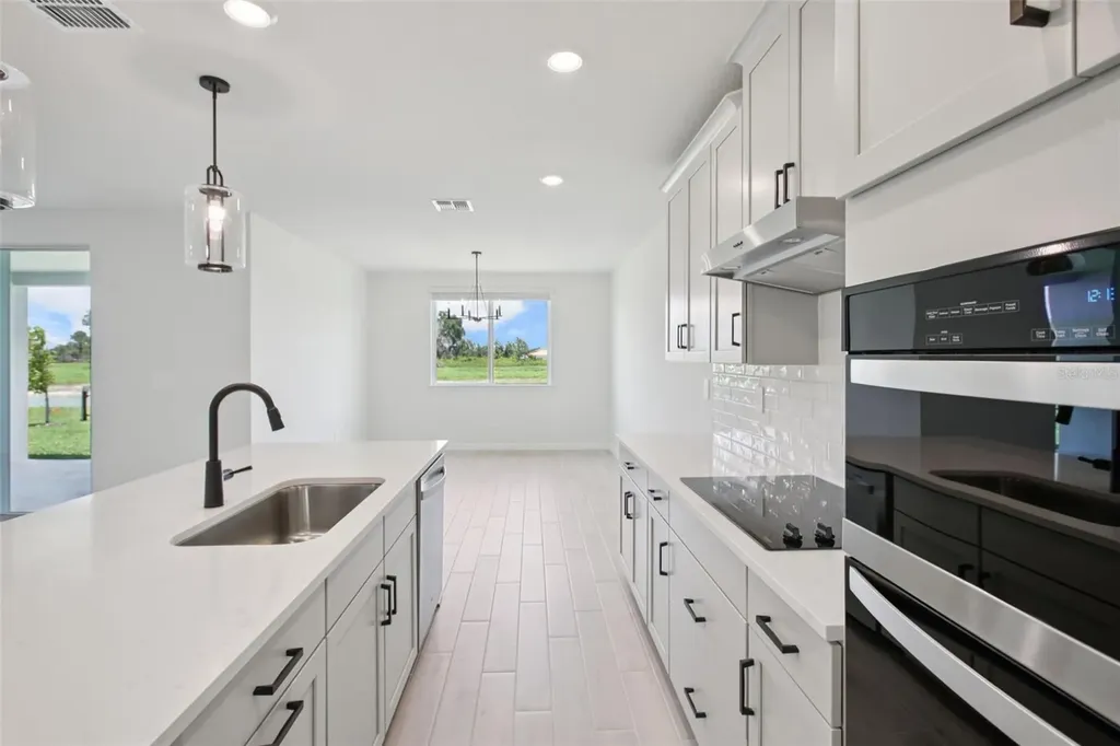 1754 Draughton Place Zephyrhills FL 33541
