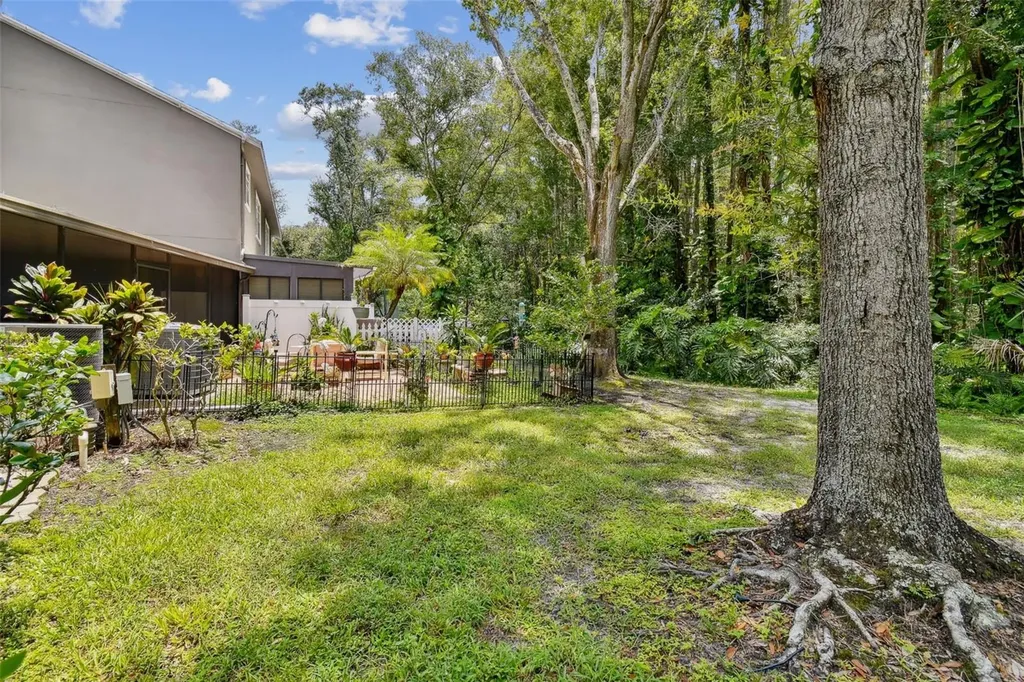 5854 Red Cedar Lane Tampa FL 33625