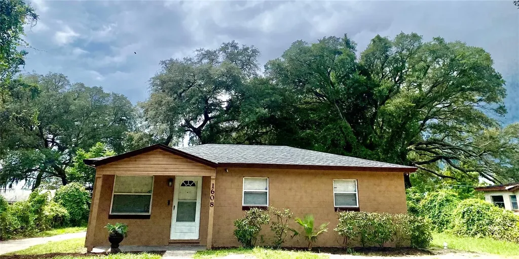 1608 Long Lane Apopka FL 32703