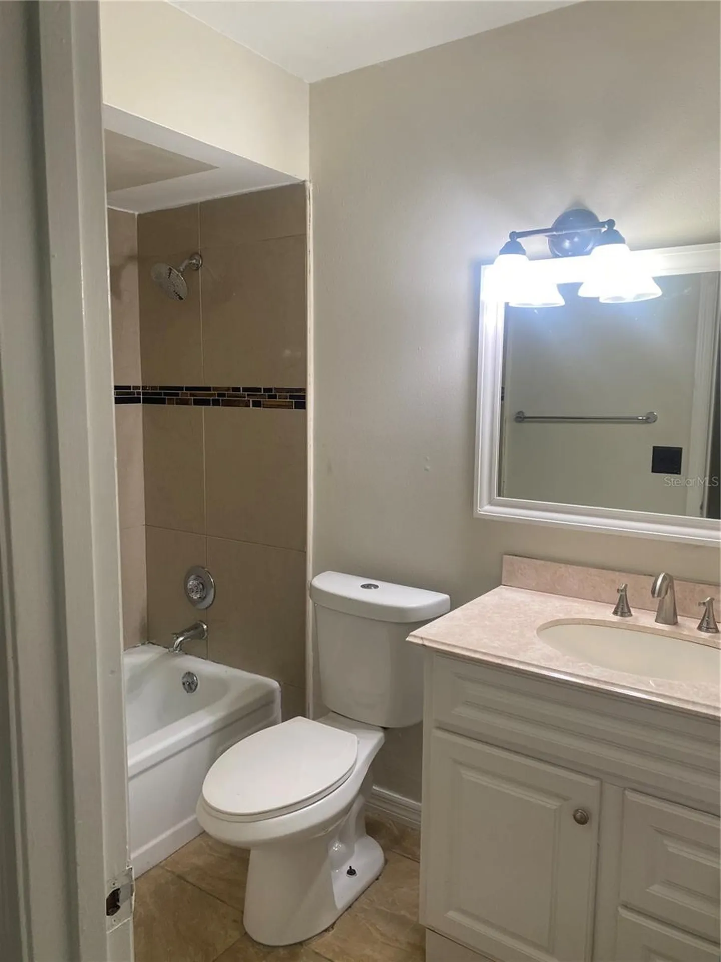 1608 Long Lane Apopka FL 32703