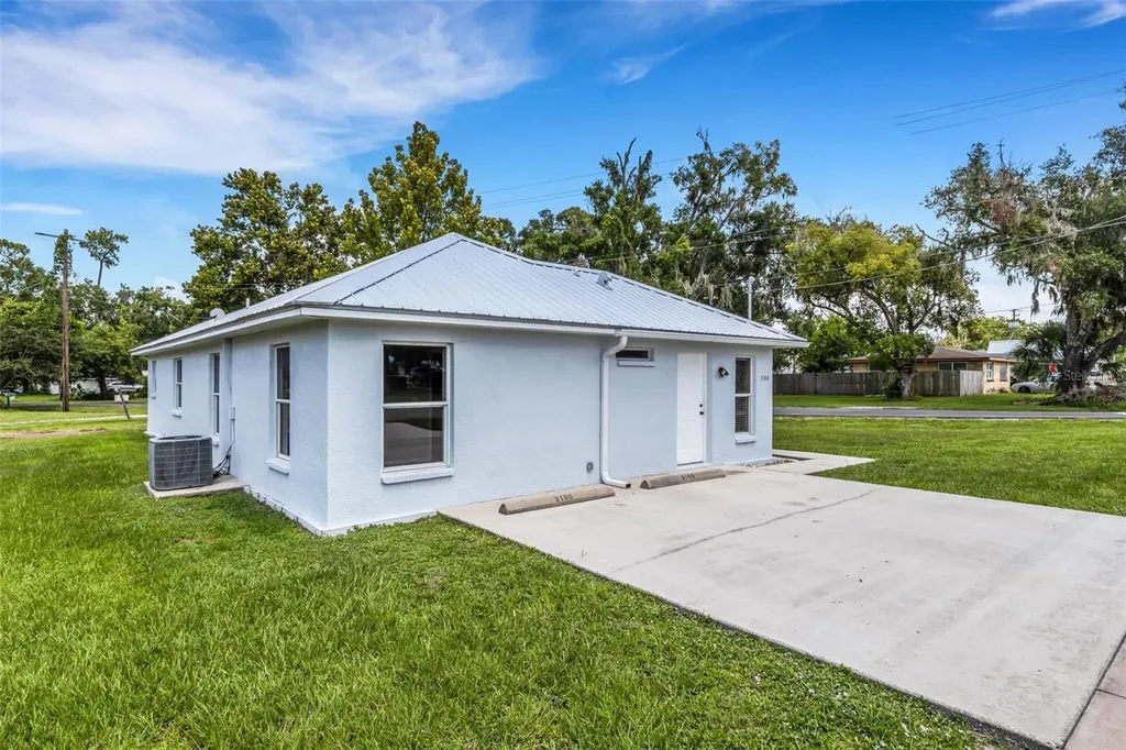 3100 W Reynolds Street Plant City FL 33563