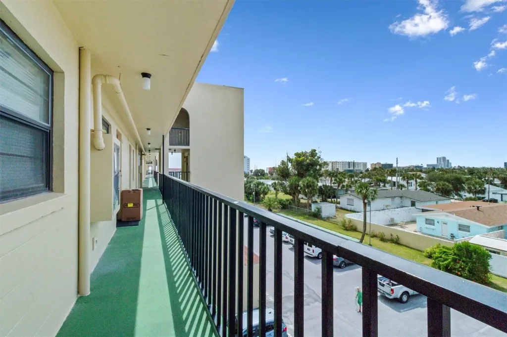 1433 N Atlantic Avenue Daytona Beach FL 32118