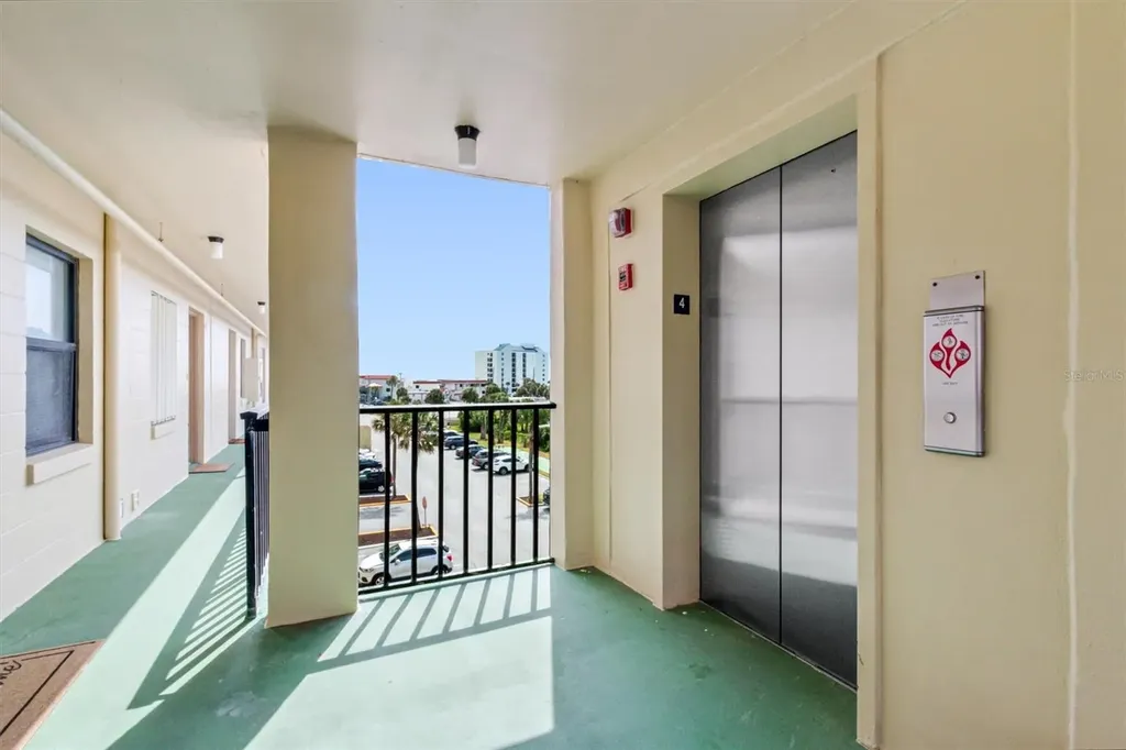 1433 N Atlantic Avenue Daytona Beach FL 32118
