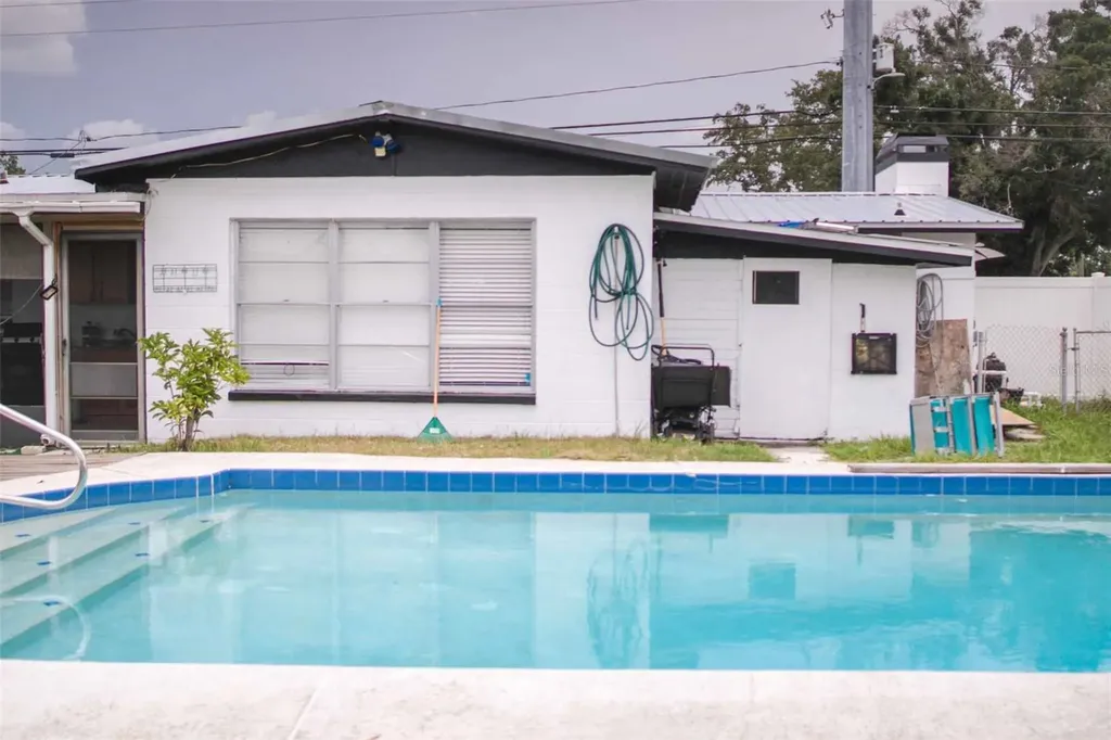 3006 W Kirby Street Tampa FL 33614