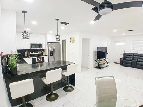 3006 W Kirby Street Tampa FL 33614