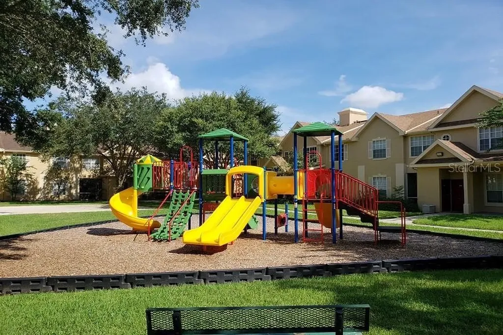 819 Grand Regency Point Altamonte Springs FL 32714