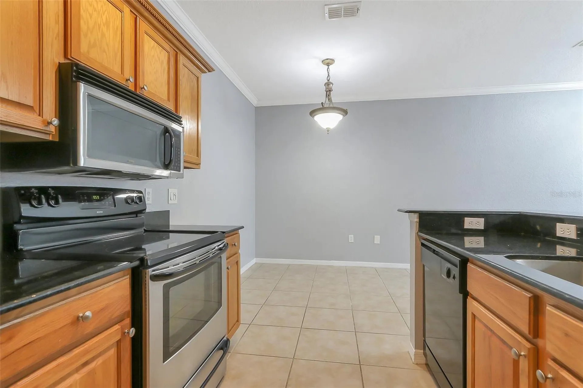 819 Grand Regency Point Altamonte Springs FL 32714