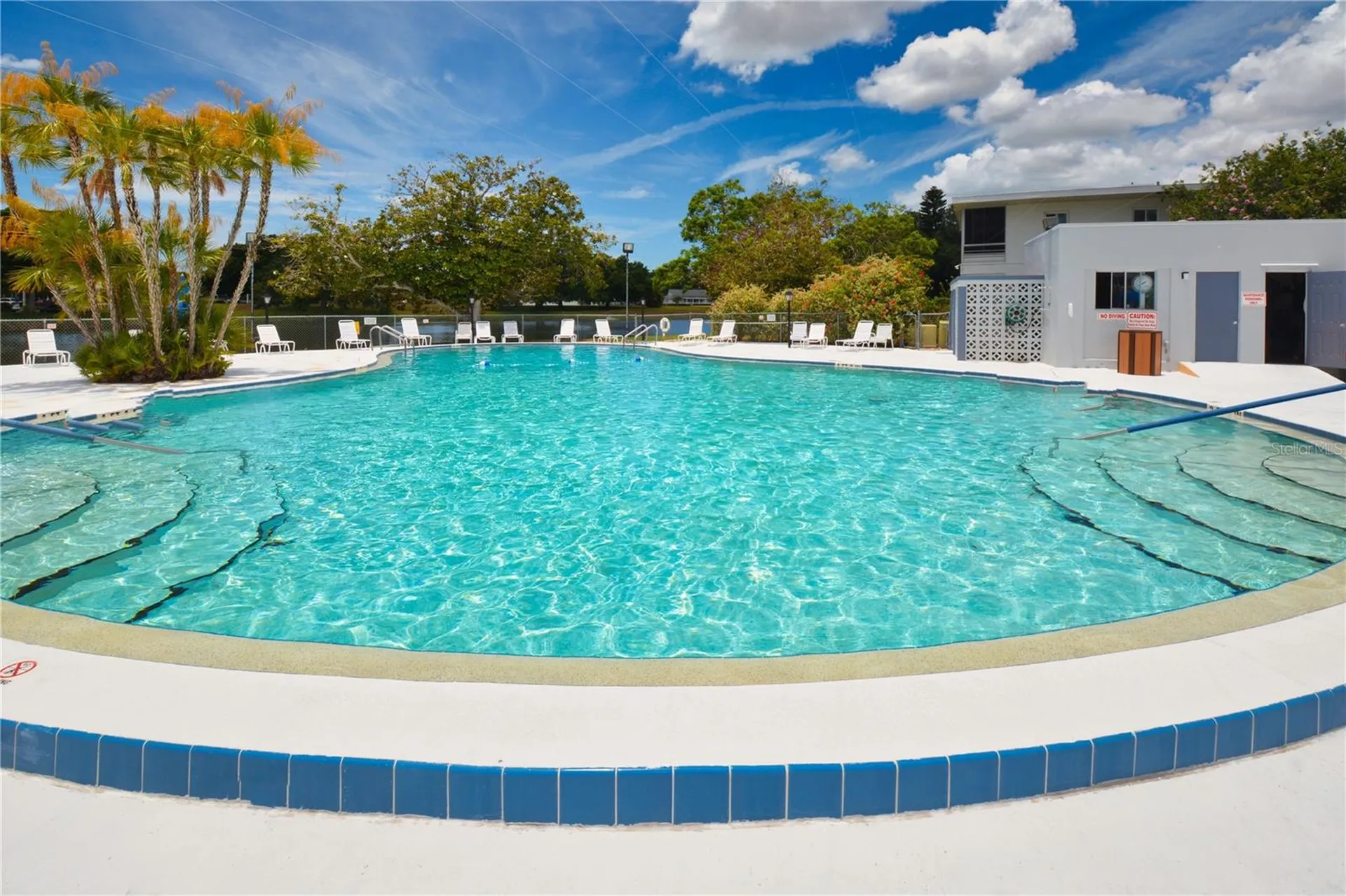 8555 112th Street Seminole FL 33772