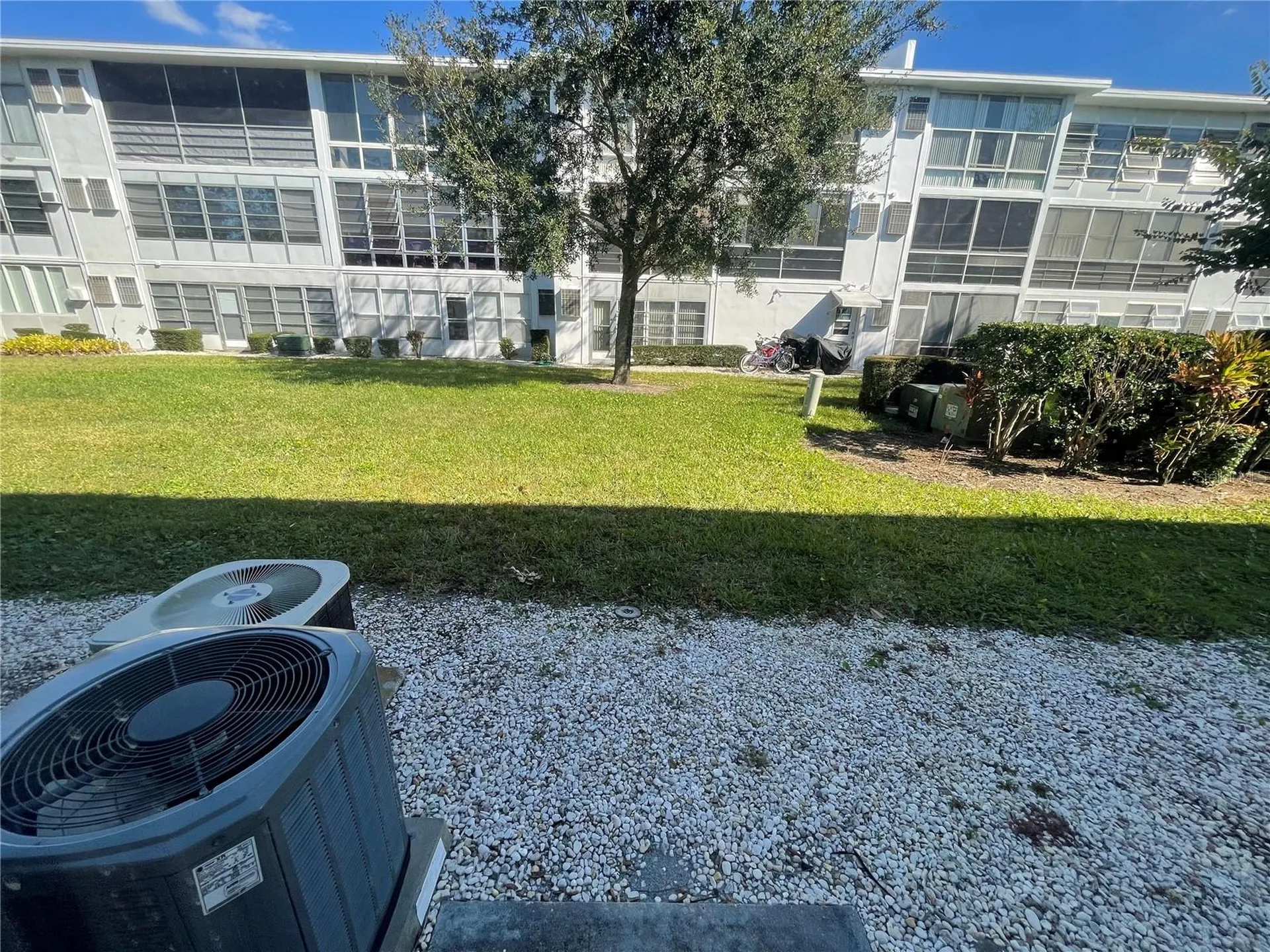 8555 112th Street Seminole FL 33772