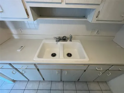 8555 112th Street Seminole FL 33772