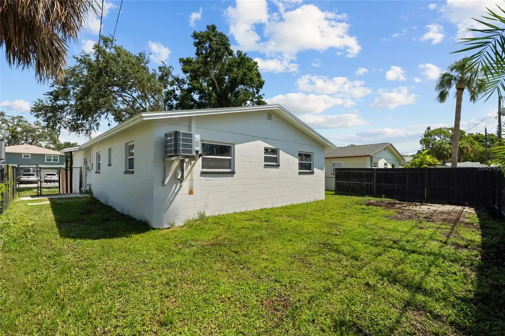 1826 Nevada Avenue NE St Petersburg FL 33703