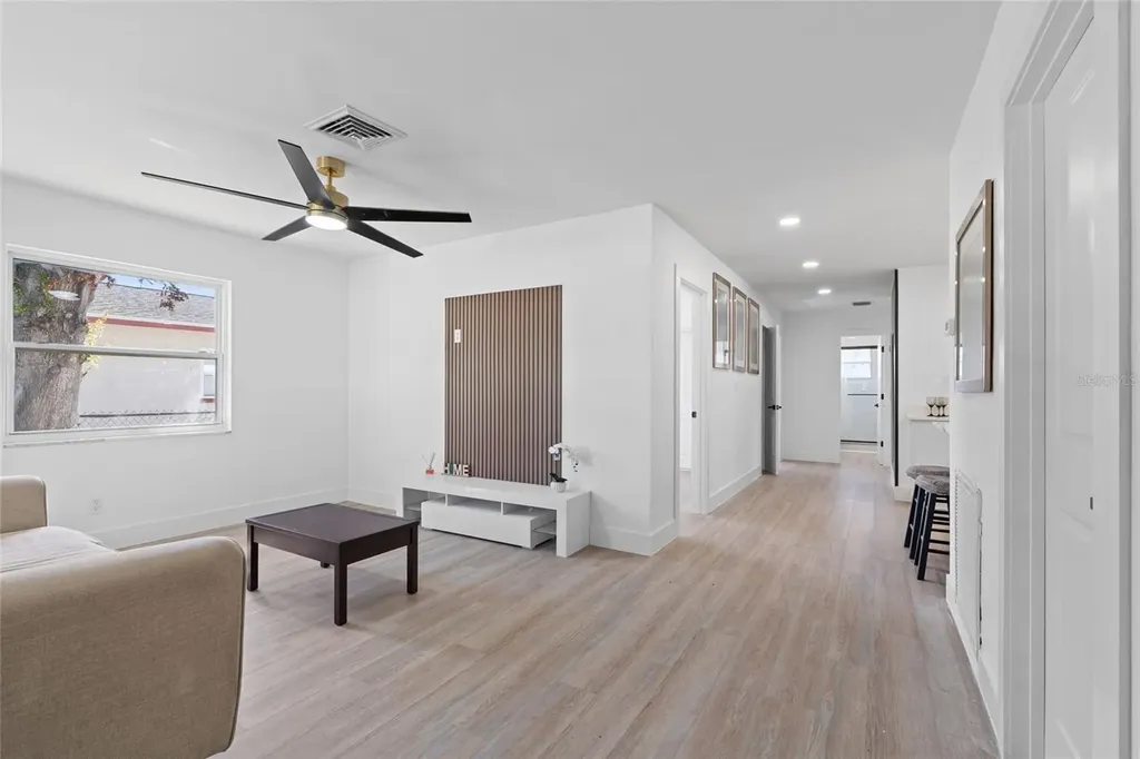 1826 Nevada Avenue NE St Petersburg FL 33703