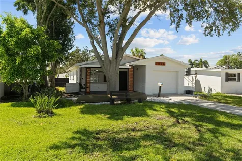 1826 Nevada Avenue NE St Petersburg FL 33703