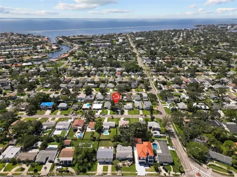 1826 Nevada Avenue NE St Petersburg FL 33703
