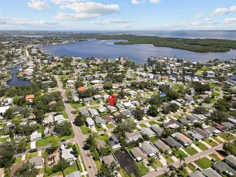 1826 Nevada Avenue NE St Petersburg FL 33703