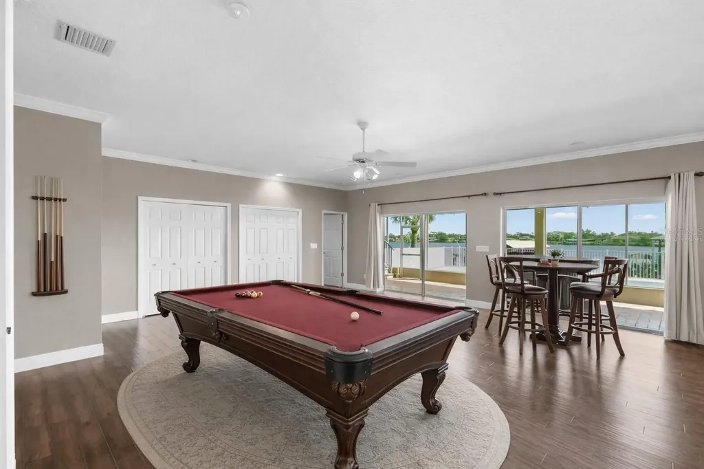 636 Bayshore Drive Tarpon Springs FL 34689