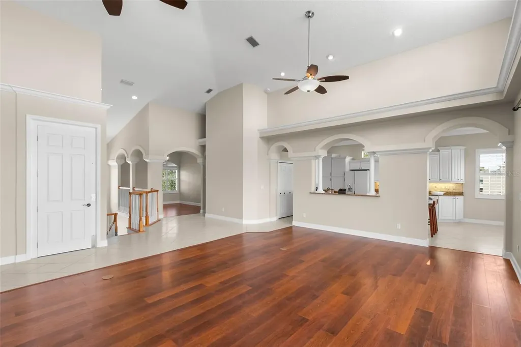 636 Bayshore Drive Tarpon Springs FL 34689