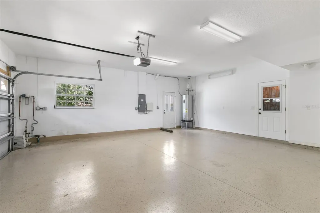 636 Bayshore Drive Tarpon Springs FL 34689