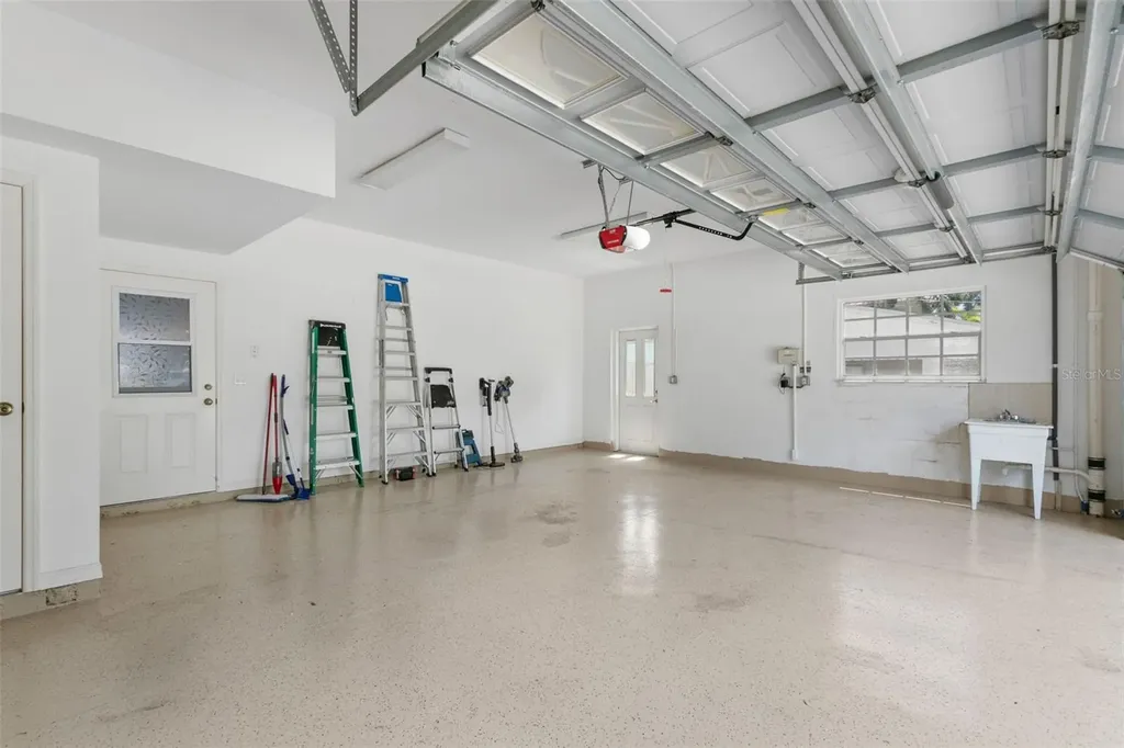 636 Bayshore Drive Tarpon Springs FL 34689