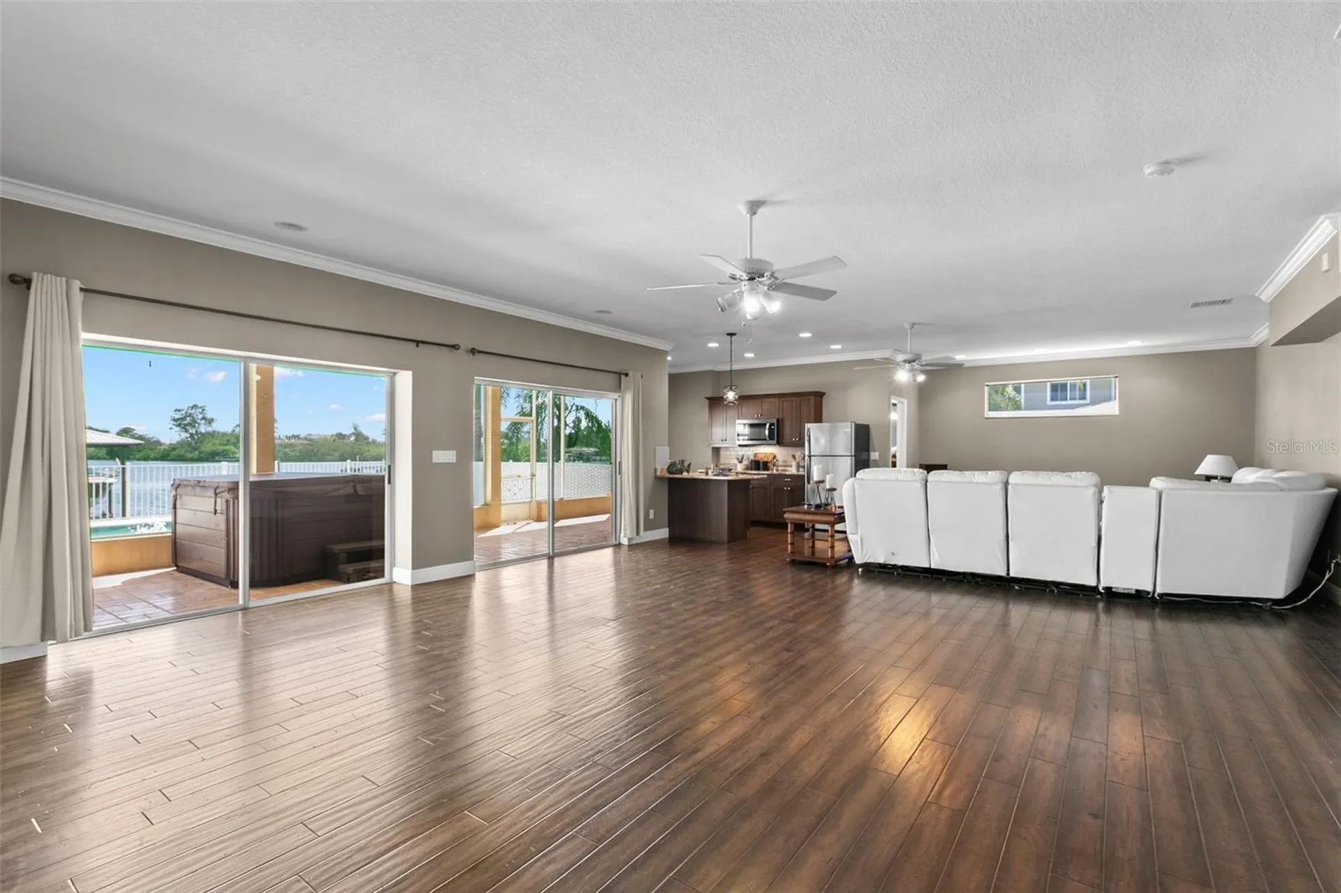 636 Bayshore Drive Tarpon Springs FL 34689