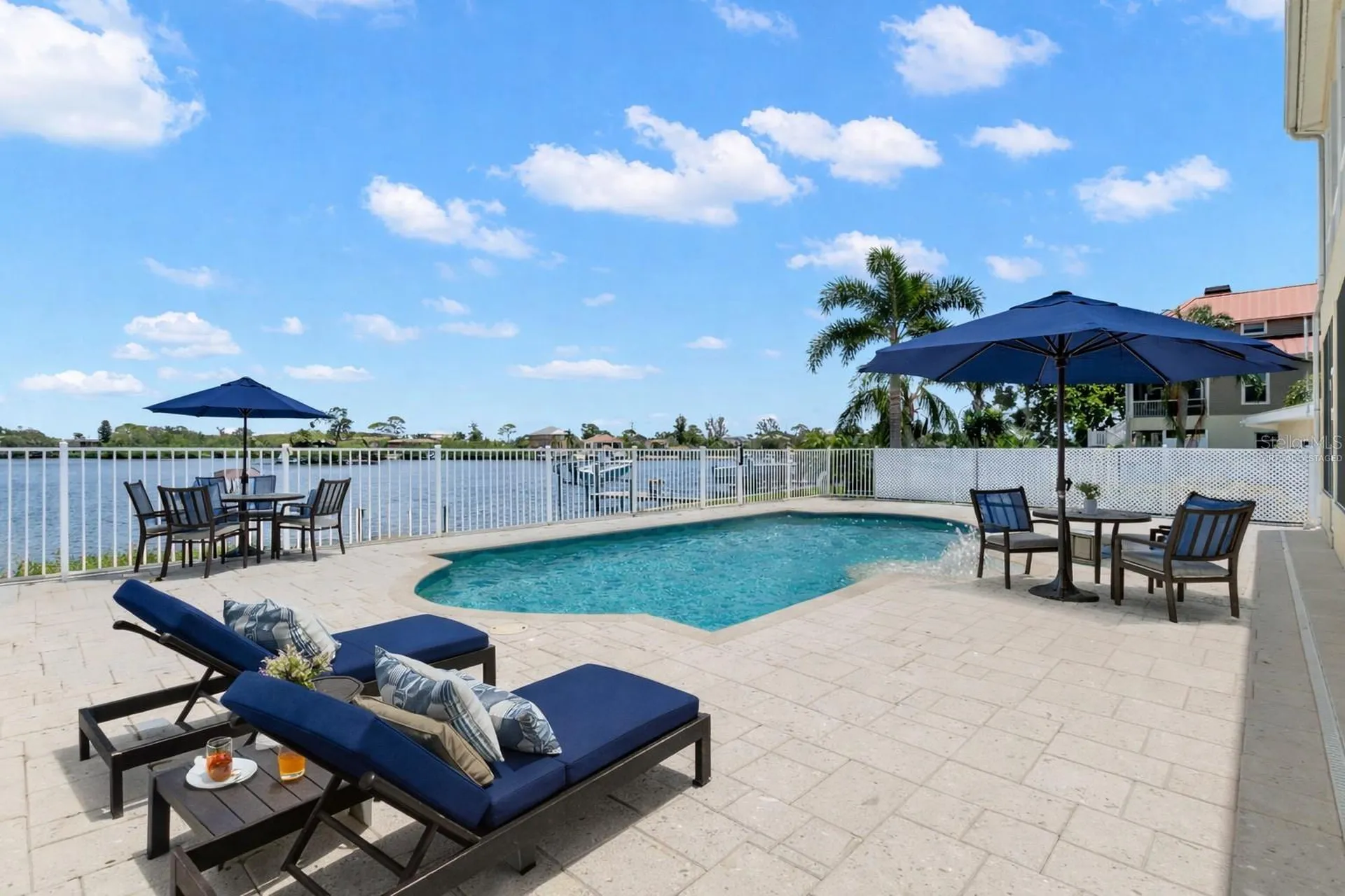 636 Bayshore Drive Tarpon Springs FL 34689