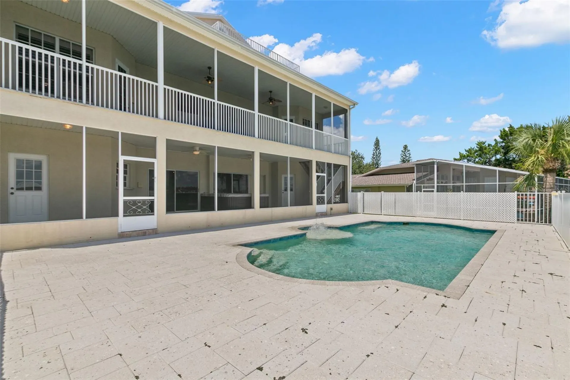 636 Bayshore Drive Tarpon Springs FL 34689