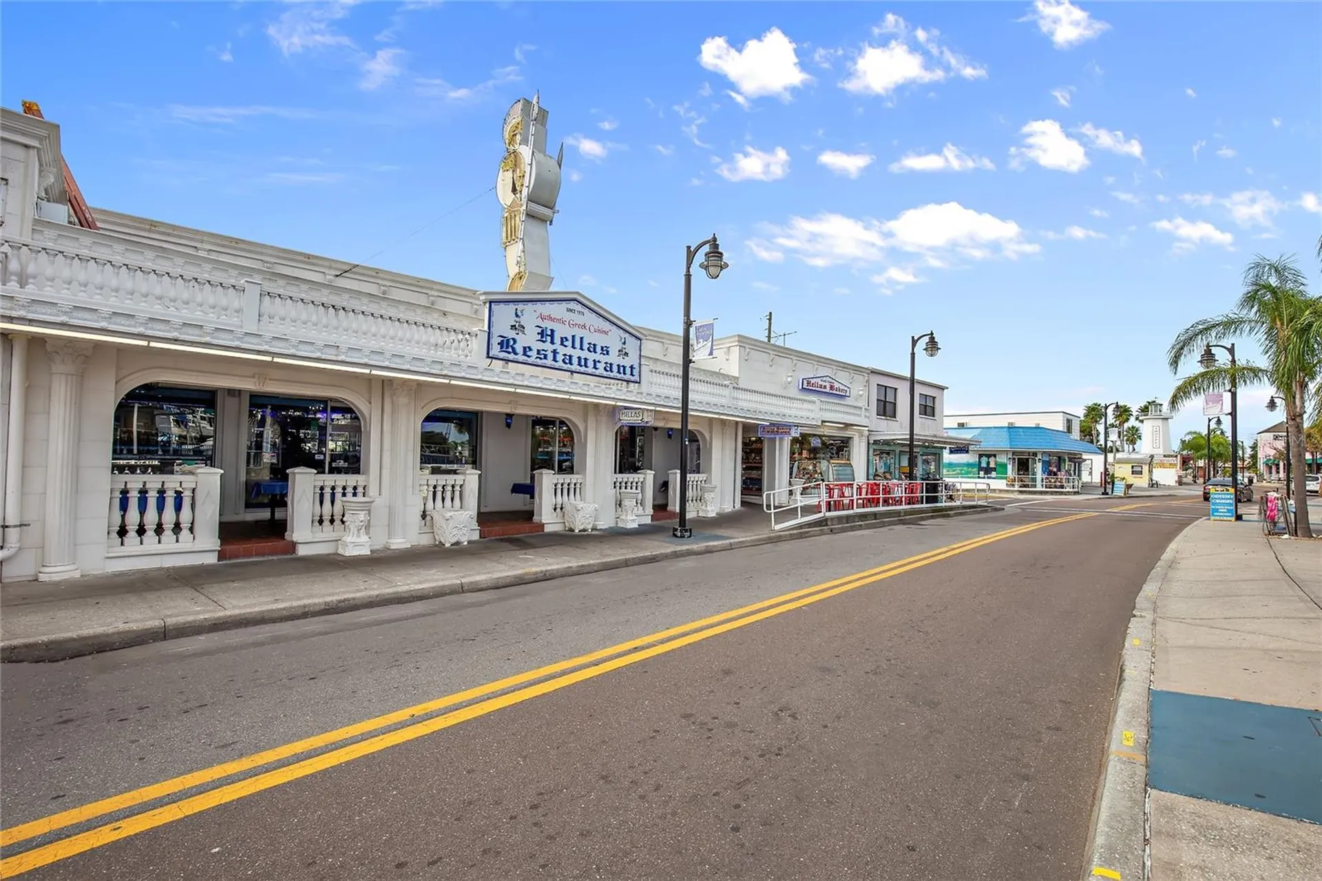 636 Bayshore Drive Tarpon Springs FL 34689