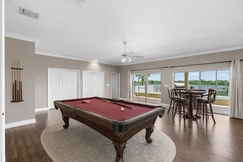 636 Bayshore Drive Tarpon Springs FL 34689