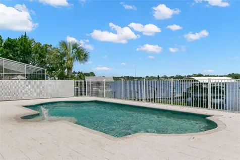 636 Bayshore Drive Tarpon Springs FL 34689