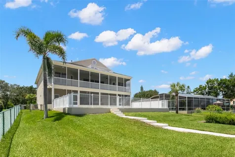 636 Bayshore Drive Tarpon Springs FL 34689