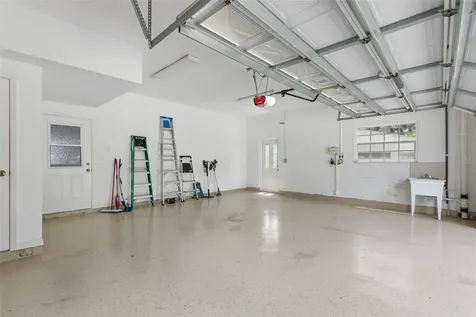 636 Bayshore Drive Tarpon Springs FL 34689