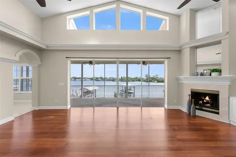 636 Bayshore Drive Tarpon Springs FL 34689