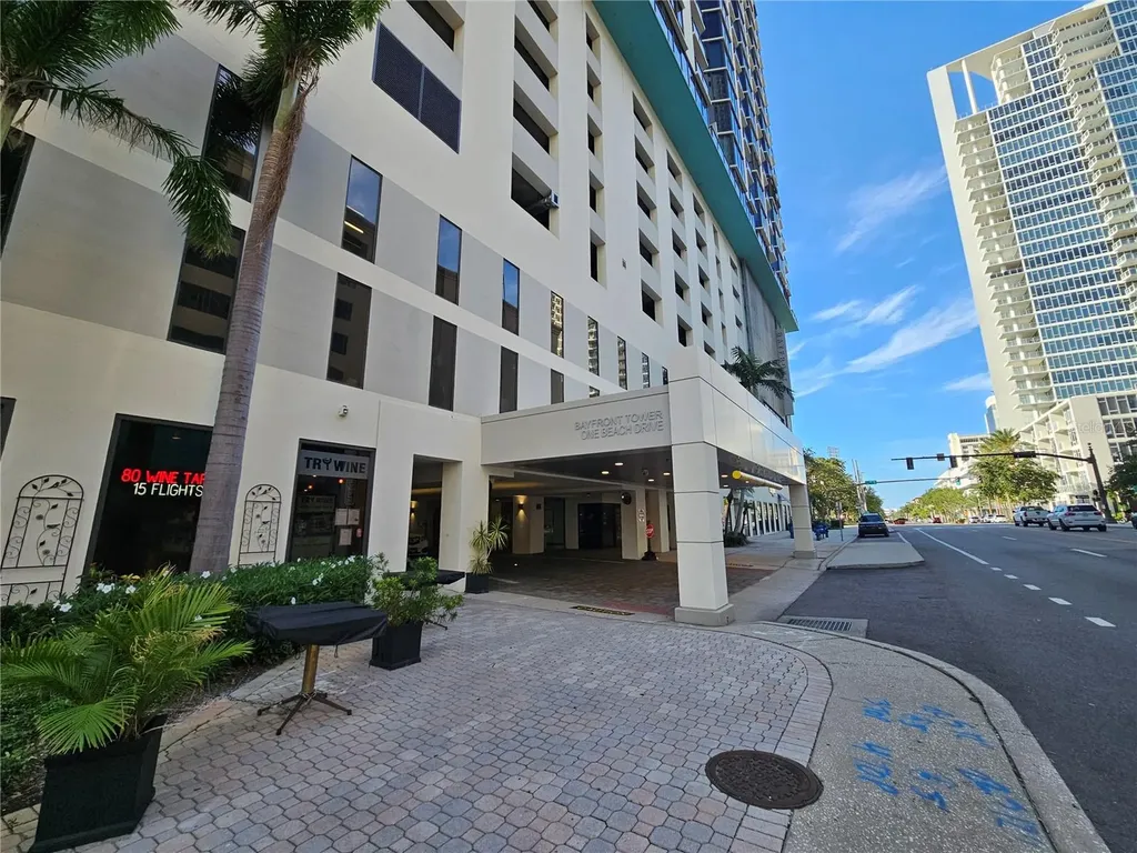 1 Beach Drive SE St Petersburg FL 33701