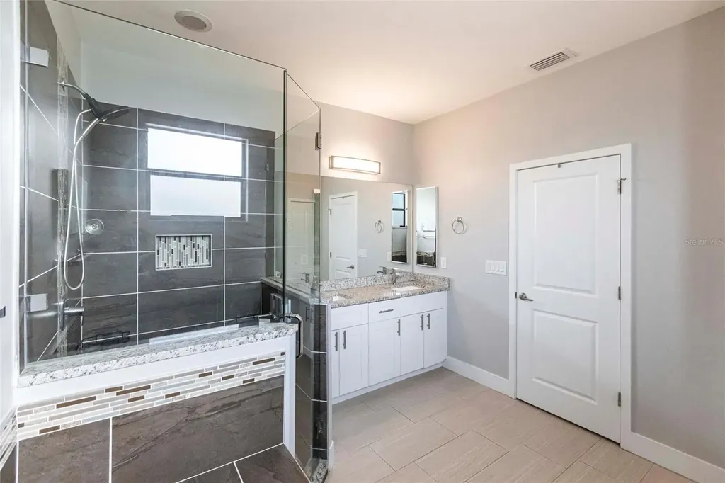 217 SW 10th Place Cape Coral FL 33991