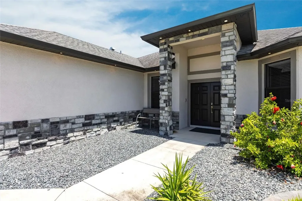 217 SW 10th Place Cape Coral FL 33991